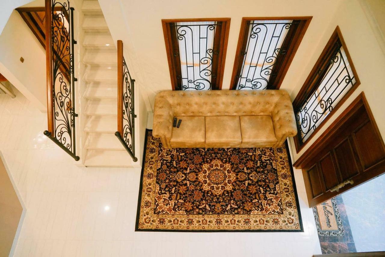 Fernasya House Villa Джокякарта Екстериор снимка